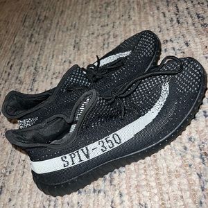 Black and White Womens sneakers